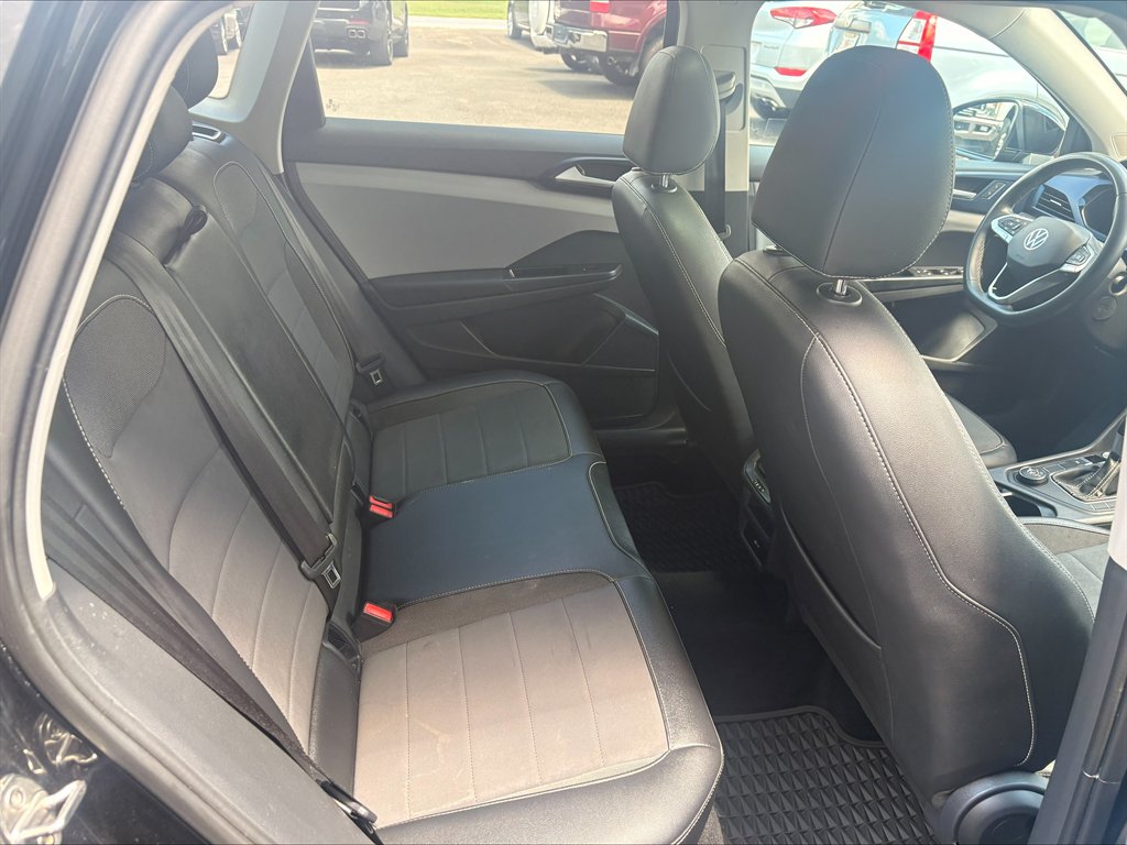2022 Volkswagen Taos SE - Photo 16