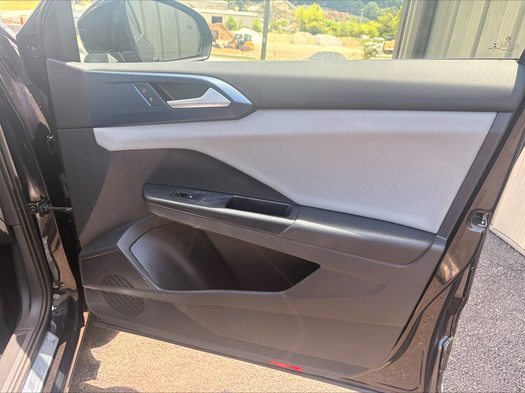 2022 Volkswagen Taos SE - Photo 15